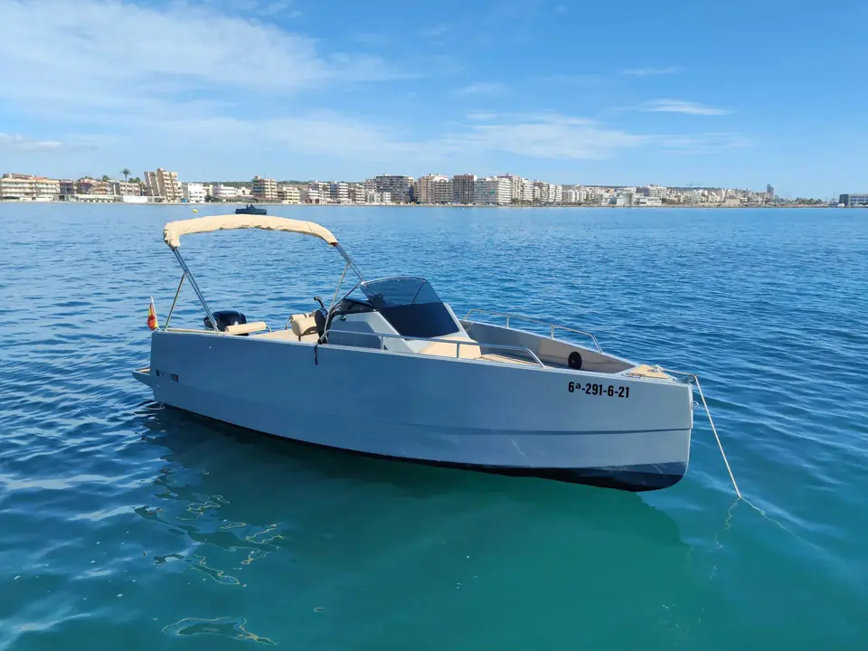 NUVA M6 Cabin